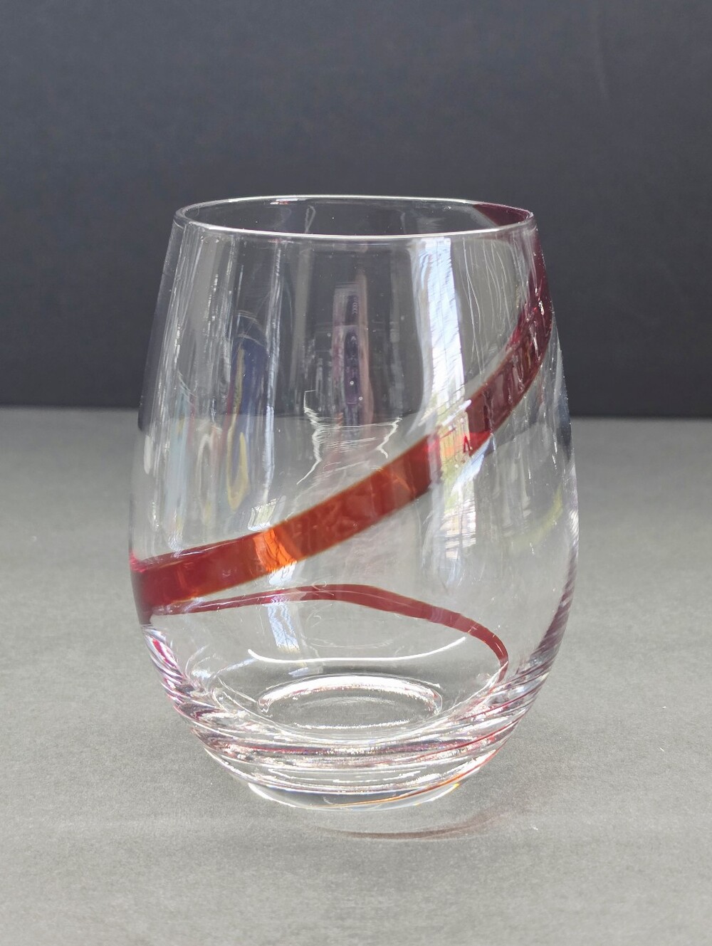 1- Pier 1 Red Swirl Line Discontinued Stemless Clear Wine Glasses 16 oz 5.0”